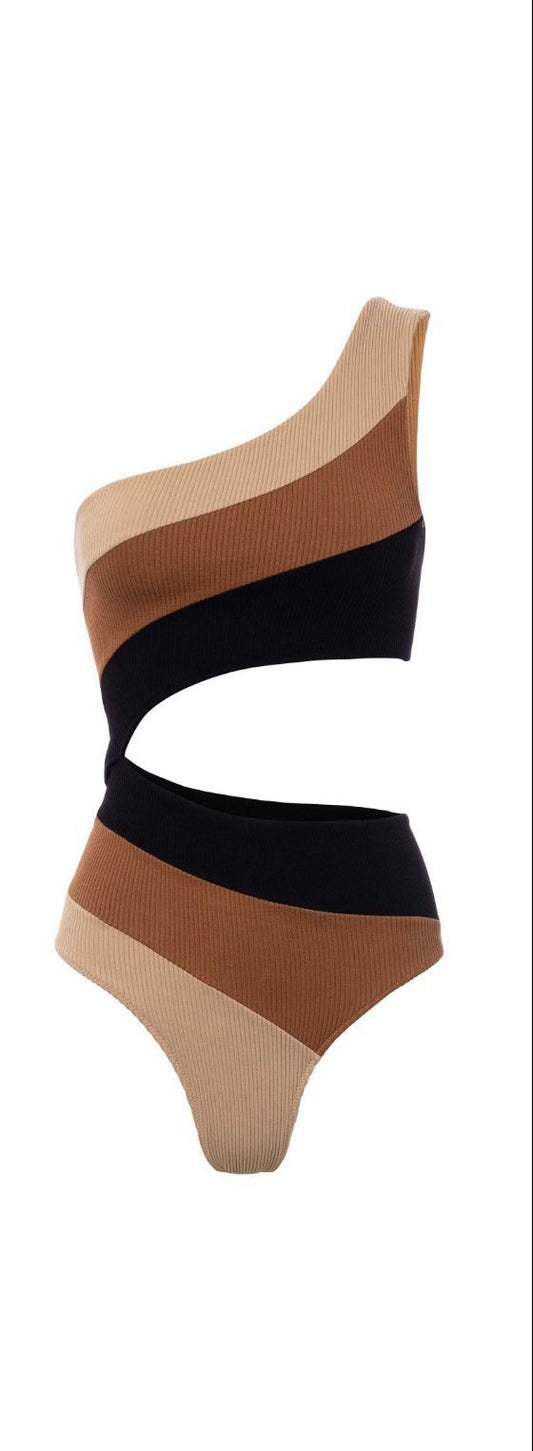 Three-color body